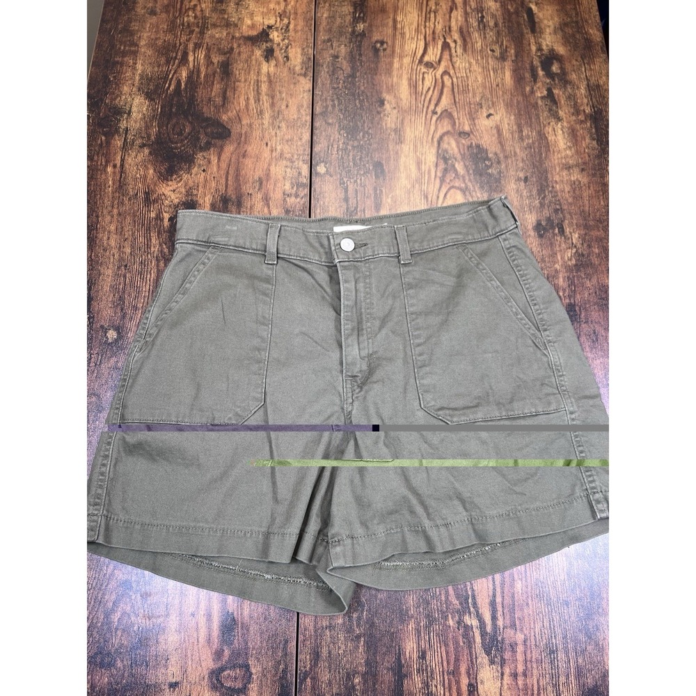Levis Utility Shorts Women's‎ Size 30 Olive Green Summer Outdoor Pockets